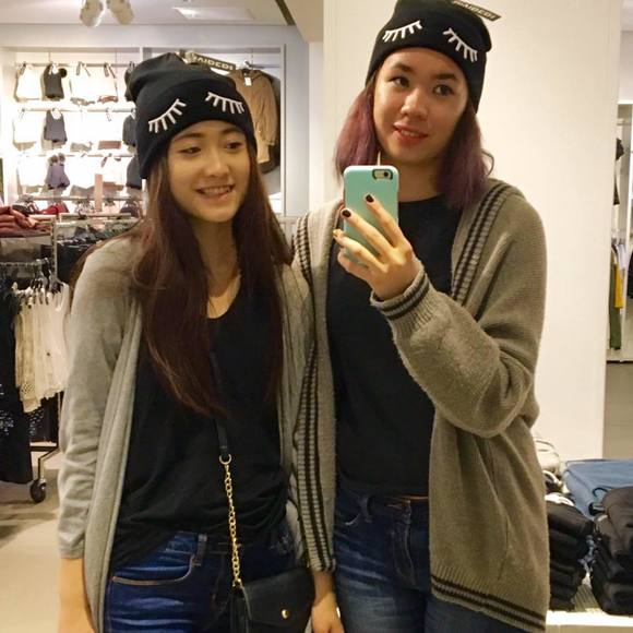 Meet your Posher, Jennifer - Picture 1 of 1